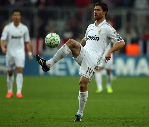 La historia ganadora de Xabi Alonso como jugador del Real Madrid (Photo by Christof Koepsel/Bongarts/Getty La historia ganadora de Xabi Alonso como jugador del Real Madrid (Photo by Christof Koepsel/Bongarts/Getty