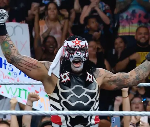 ¡Increíble pelea! Penta clasifica a Money in the Bank 2025 (Foto: Captura Netflix) ¡Increíble pelea! Penta clasifica a Money in the Bank 2025 (Foto: Captura Netflix)