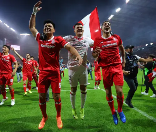 ¡Campeones sin corona! Jugadores que no participaron con Toluca y son premiados en el Clausura 2025 (Photo by Agustin Cuevas/Getty Images) ¡Campeones sin corona! Jugadores que no participaron con Toluca y son premiados en el Clausura 2025 (Photo by Agustin Cuevas/Getty Images)
