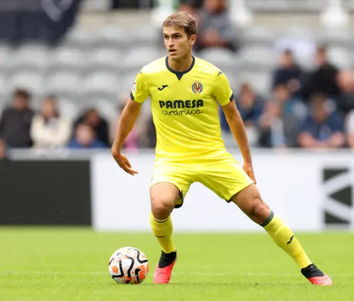 Denis Suárez, actual jugador del Villarreal de España, sería el nuevo interés de Tigres rumbo al Apertura 2025. Getty Images Denis Suárez, actual jugador del Villarreal de España, sería el nuevo interés de Tigres rumbo al Apertura 2025. Getty Images
