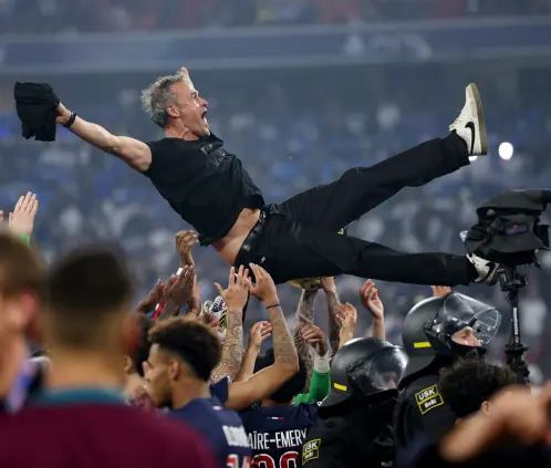 PSG humilla al Inter de Milán y levanta su primera Champions League (Photo by Lars Baron/Getty Images) PSG humilla al Inter de Milán y levanta su primera Champions League (Photo by Lars Baron/Getty Images)