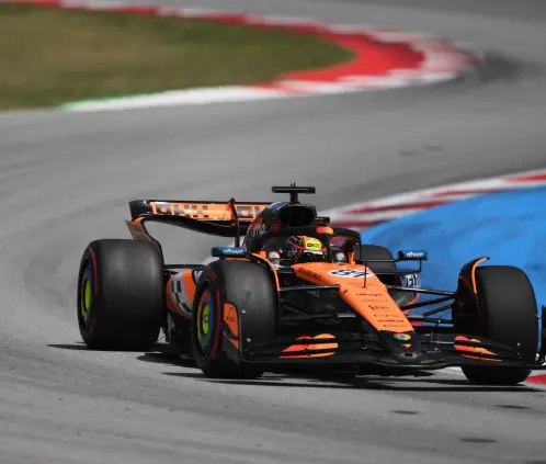 Oscar Piastri consiguió su quinta victoria de la temporada en el GP de España, y el tercer doblete para McLaren. Getty Images Oscar Piastri consiguió su quinta victoria de la temporada en el GP de España, y el tercer doblete para McLaren. Getty Images