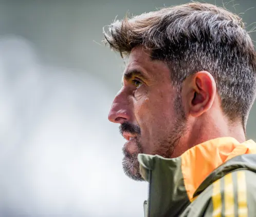 El Real Oviedo de Veljko Paunovic deberá buscar el ascenso a La Liga en el Playoff. @RealOviedo