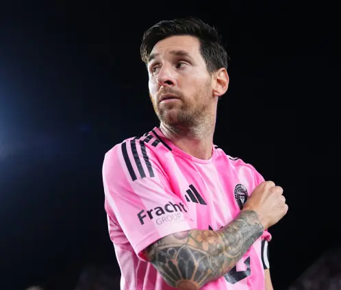 El gobierno de Arabia Saudita ha comenzado a negociar con Lionel Messi, para que se sume a su Liga junto a Cristiano Ronaldo. Getty Images
