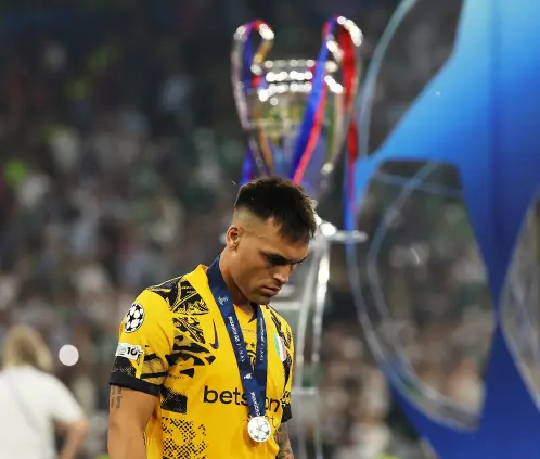 ¡Lo perdió todo! Inter llegará muy golpeado al Mundial de Clubes 2025 (Photo by Carl Recine/Getty Images) ¡Lo perdió todo! Inter llegará muy golpeado al Mundial de Clubes 2025 (Photo by Carl Recine/Getty Images)