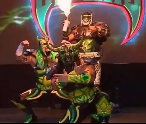La máscara de Histeria terminó en llamas antes de su debut en la Triple A. @luchalibreaaa La máscara de Histeria terminó en llamas antes de su debut en la Triple A. @luchalibreaaa