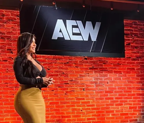 La mexicana Jimena Sánchez debutó como entrevistadora de AEW rumbo al Grand Slam México. @FoxSportsMX La mexicana Jimena Sánchez debutó como entrevistadora de AEW rumbo al Grand Slam México. @FoxSportsMX