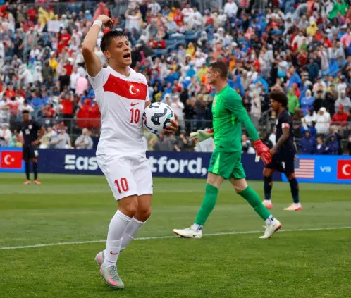 En dos minutos los turcos le dieron la vuelta al marcador y no soltaron la ventaja en el resto del juego (IG: @millitakimlar) En dos minutos los turcos le dieron la vuelta al marcador y no soltaron la ventaja en el resto del juego (IG: @millitakimlar)