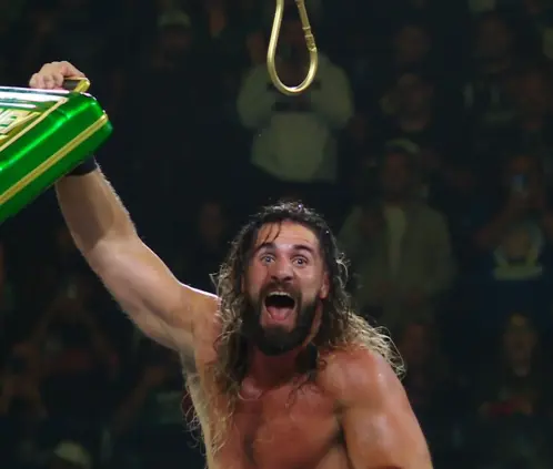 Seth Rollins gana en Money in the Bank 11 años después (Foto: captura Netflix) Seth Rollins gana en Money in the Bank 11 años después (Foto: captura Netflix)