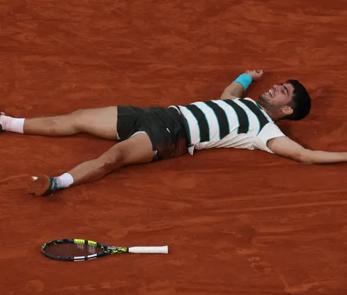 ¡Carlos Alcaraz hace historia en Roland Garros tras vencer a Sinner! (Photo by Adam Pretty/Getty Images) ¡Carlos Alcaraz hace historia en Roland Garros tras vencer a Sinner! (Photo by Adam Pretty/Getty Images)