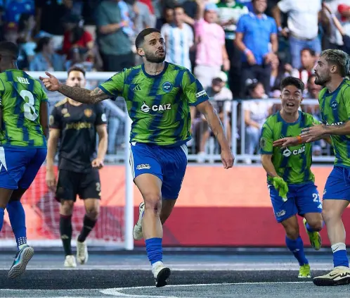 Los ocho mejores equipos de la primera ronda esperan a los ocho ganadores del Last Chance. @_KingsWorld Los ocho mejores equipos de la primera ronda esperan a los ocho ganadores del Last Chance. @_KingsWorld