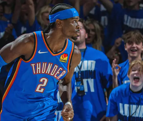 Shai Gilgeous-Alexander mete a Oklahoma City Thunder a la pelea en la final de la NBA (Foto; @NBA (X)) Shai Gilgeous-Alexander mete a Oklahoma City Thunder a la pelea en la final de la NBA (Foto; @NBA (X))