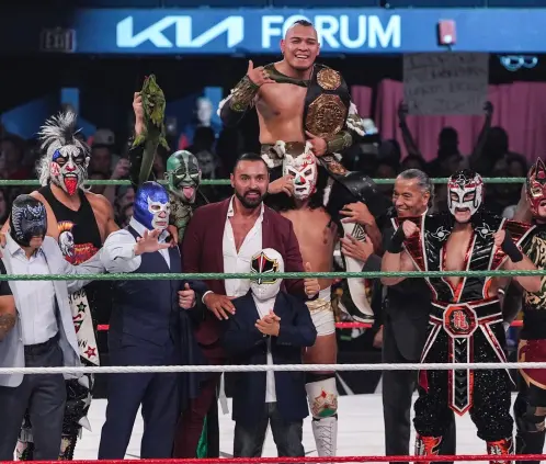 Worlds Collide se convirtió en el evento más visto en la historia del canal de YouTube de la WWE, al tener una audiencia de 4.1 millones de espectadores a nivel mundial. @WWEIndia Worlds Collide se convirtió en el evento más visto en la historia del canal de YouTube de la WWE, al tener una audiencia de 4.1 millones de espectadores a nivel mundial. @WWEIndia