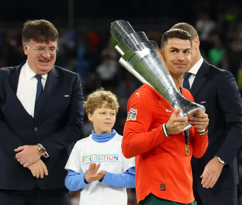 Cristiano Ronaldo confirmó que renovará con el Al Nassr de Arabia Saudita. Getty Images Cristiano Ronaldo confirmó que renovará con el Al Nassr de Arabia Saudita. Getty Images
