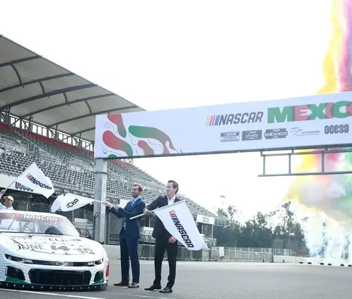La NASCAR Mexico City Weekend retrasó sus prácticas y carreras por dificultades de los equipos para viajar a México. @SomosLaNASCAR La NASCAR Mexico City Weekend retrasó sus prácticas y carreras por dificultades de los equipos para viajar a México. @SomosLaNASCAR