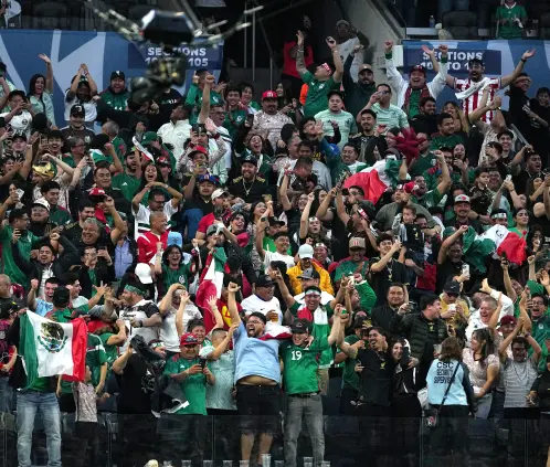 Las barras de la Selección Mexicana dieron a conocer que no se presentarán en el arranque de la Copa Oro, debido a las políticas migratorias de Donald Trump y los tumultos en Los Angeles. Getty Images Las barras de la Selección Mexicana dieron a conocer que no se presentarán en el arranque de la Copa Oro, debido a las políticas migratorias de Donald Trump y los tumultos en Los Angeles. Getty Images