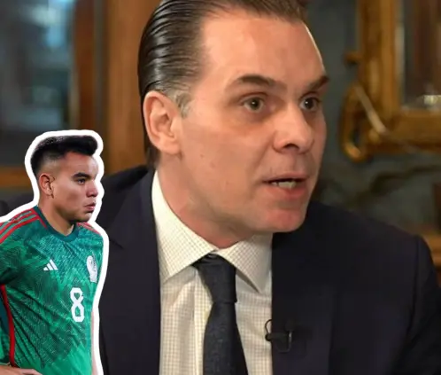 Christian Martinoli descargó su furia con Charly Rodríguez tras una falla clarísima con la Selección Mexicana. Christian Martinoli descargó su furia con Charly Rodríguez tras una falla clarísima con la Selección Mexicana.