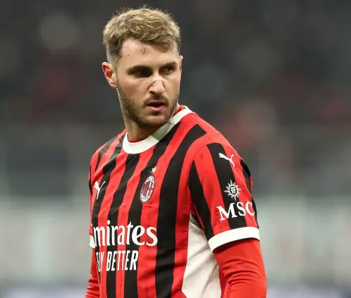 El Milan escuchará ofertas por Santiago Giménez, para firmar al delantero que ha pedido Massimiliano Allegri. Getty Images El Milan escuchará ofertas por Santiago Giménez, para firmar al delantero que ha pedido Massimiliano Allegri. Getty Images