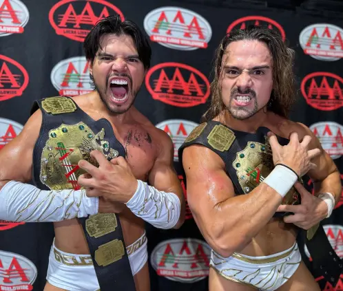 Los regios Ángel Garza y Berto se convirtieron en los nuevos campeones de parejas de la Triple A, título que se llevarán ahora a la WWE. @luchalibreaaa Los regios Ángel Garza y Berto se convirtieron en los nuevos campeones de parejas de la Triple A, título que se llevarán ahora a la WWE. @luchalibreaaa