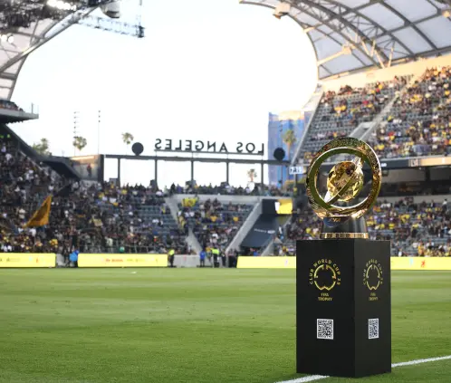 DAZN compró la plataforma de streaming FIFA+ como parte del trato de los derechos de transmisión del Mundial de Clubes, pagando 1 billón de euros. Getty Images DAZN compró la plataforma de streaming FIFA+ como parte del trato de los derechos de transmisión del Mundial de Clubes, pagando 1 billón de euros. Getty Images