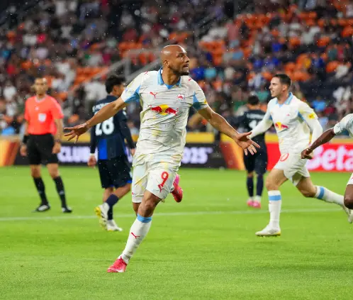 ¡Le llovió al Pachuca! RB Salzburgo vence a Tuzos en debut del Mundial de Clubes 2025 (Photo by Dylan Buell/Getty Images) ¡Le llovió al Pachuca! RB Salzburgo vence a Tuzos en debut del Mundial de Clubes 2025 (Photo by Dylan Buell/Getty Images)