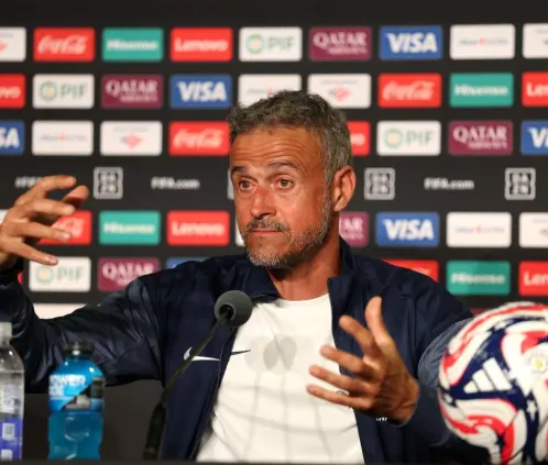 Luis Enrique espera a un Fogao de combate (Getty Images) Luis Enrique espera a un Fogao de combate (Getty Images)