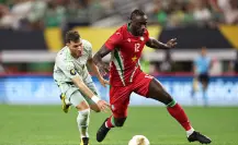 Santiago Giménez y su mala racha con Selección Mexicana