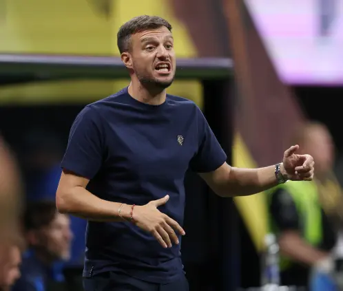 La afición del Porto ha comenzado a exigir el despido de Martín Anselmi por los malos resultados en el Mundial de Clubes. Getty Images La afición del Porto ha comenzado a exigir el despido de Martín Anselmi por los malos resultados en el Mundial de Clubes. Getty Images