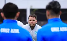 Nicolás Larcamón se niega a dirigir al Cruz Azul en su debut en la Copa Morelos