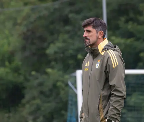 Veljko Paunovic devolvió al Oviedo a La Liga 24 años después de haber descendido como jugador, y solo tres meses después de su despido en Tigres. @RealOviedo Veljko Paunovic devolvió al Oviedo a La Liga 24 años después de haber descendido como jugador, y solo tres meses después de su despido en Tigres. @RealOviedo