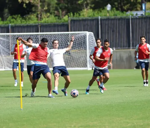 Monterrey entrenó ante su gente y con ausencias post River Plate Monterrey entrenó ante su gente y con ausencias post River Plate
