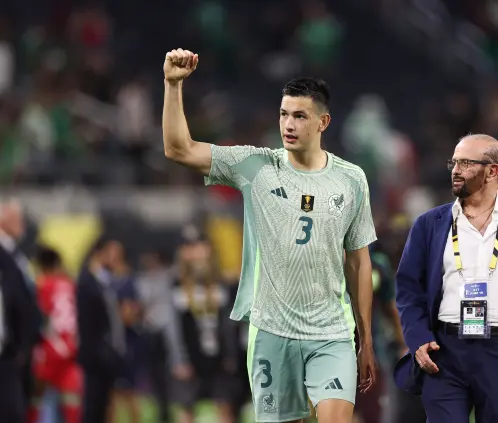 César Montes no podrá jugar los Cuartos de Final de la Copa Oro por acumulación de tarjetas. Getty Images César Montes no podrá jugar los Cuartos de Final de la Copa Oro por acumulación de tarjetas. Getty Images