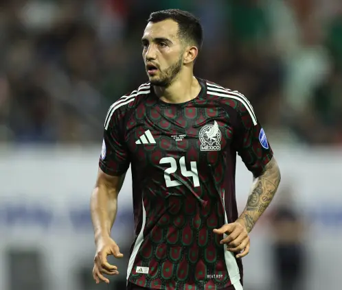Luis Chávez ha vuelto a ser el gran interés de Tigres para el Apertura 2025. Getty Images Luis Chávez ha vuelto a ser el gran interés de Tigres para el Apertura 2025. Getty Images