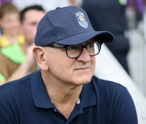 Auckland City quiere despedir a su DT tras el Mundial de Clubes (Photo by Alex Grimm/Getty Images) Auckland City quiere despedir a su DT tras el Mundial de Clubes (Photo by Alex Grimm/Getty Images)