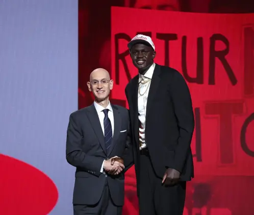 De refugiado al Draft NBA: la historia de Khaman Maluach (Photo by Sarah Stier/Getty Images) De refugiado al Draft NBA: la historia de Khaman Maluach (Photo by Sarah Stier/Getty Images)