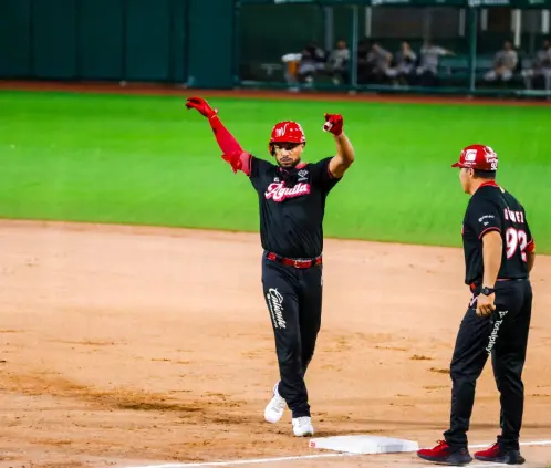 El Águila de Veracruz picó a Leones de Yucatán y se quedó con la serie (El Águila de Veracruz/ Prensa) El Águila de Veracruz picó a Leones de Yucatán y se quedó con la serie (El Águila de Veracruz/ Prensa)