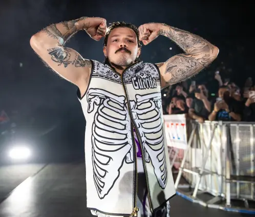 Dominik Mysterio quedó fuera de Night of Champions por una lesión en la caja torácica. @DomMysterio35 Dominik Mysterio quedó fuera de Night of Champions por una lesión en la caja torácica. @DomMysterio35
