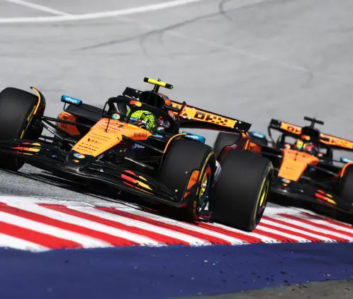 Lando Norris y Oscar Piastri se llevaron los primeros dos lugares del GP de Austria para McLaren. Getty Images Lando Norris y Oscar Piastri se llevaron los primeros dos lugares del GP de Austria para McLaren. Getty Images