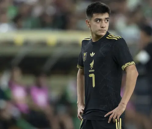 Gilberto Mora se convierte en el debutante más joven en el Tri (X: @miseleccionmx) Gilberto Mora se convierte en el debutante más joven en el Tri (X: @miseleccionmx)
