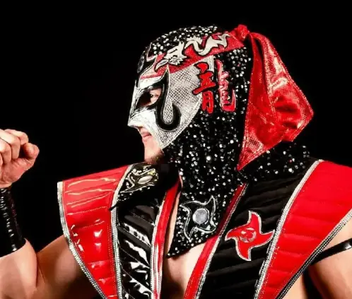 La WWE decidió contratar a Octagón Jr. tras sus actuaciones en Worlds Collide y Money in the Bank. @WWE La WWE decidió contratar a Octagón Jr. tras sus actuaciones en Worlds Collide y Money in the Bank. @WWE