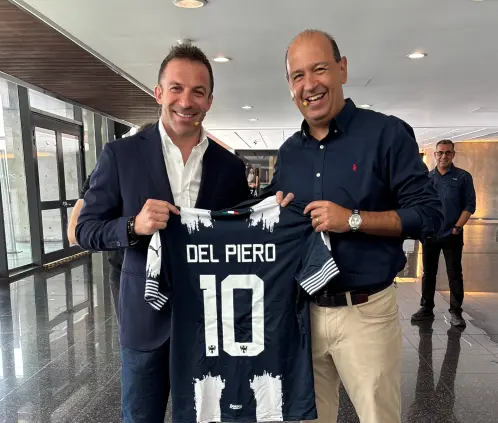 Alessandro Del Piero sorprendió al asegurar que Rayados vencerá a Borussia Dortmund en los Octavos de Final del Mundial de Clubes. @Rayados Alessandro Del Piero sorprendió al asegurar que Rayados vencerá a Borussia Dortmund en los Octavos de Final del Mundial de Clubes. @Rayados