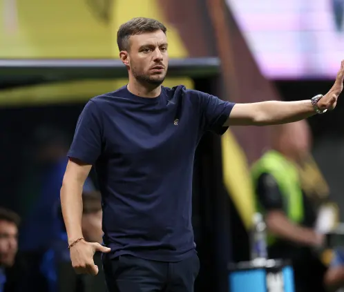 El Porto despidió a Martín Anselmi tras solo seis meses al frente del equipo por el fracaso en el Mundial de Clubes. Getty Images El Porto despidió a Martín Anselmi tras solo seis meses al frente del equipo por el fracaso en el Mundial de Clubes. Getty Images