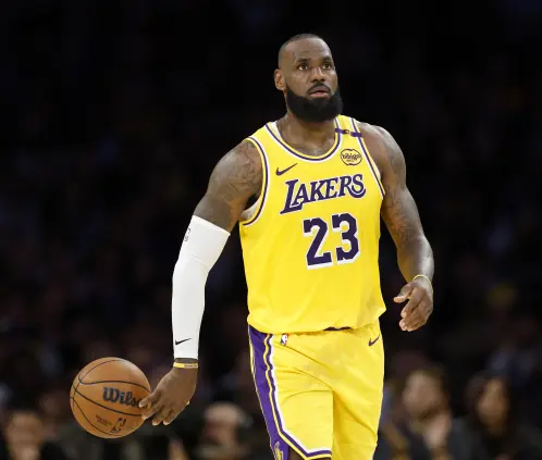 LeBron James llegará a 23 temporadas en la NBA. Getty Images LeBron James llegará a 23 temporadas en la NBA. Getty Images