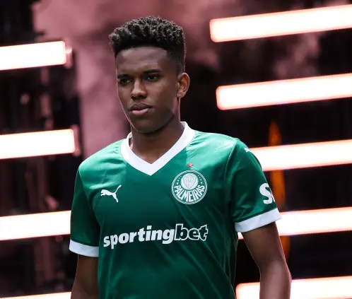 Estevao, la nueva figura del Palmeiras, enfrentará al Chelsea en el Mundial de Clubes pese a que ya tiene contrato con ese equipo. Getty Images Estevao, la nueva figura del Palmeiras, enfrentará al Chelsea en el Mundial de Clubes pese a que ya tiene contrato con ese equipo. Getty Images