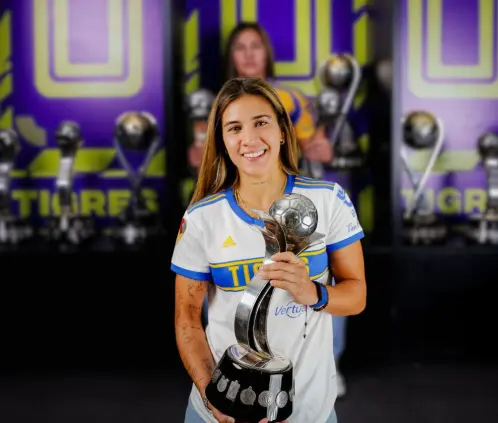 Club Tigres Femenil (Canva)