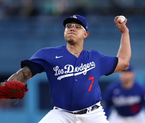 Este equipo aspira a fichar a Julio Urías para su retorno a Grandes Ligas (Photo by Katelyn Mulcahy/Getty Images) Este equipo aspira a fichar a Julio Urías para su retorno a Grandes Ligas (Photo by Katelyn Mulcahy/Getty Images)