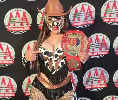 La WWE firmó a la luchadora mexicana La Hiedra pese a que se encuentra demanda por Stephanie Vaquer. @LaHiedraAAA La WWE firmó a la luchadora mexicana La Hiedra pese a que se encuentra demanda por Stephanie Vaquer. @LaHiedraAAA
