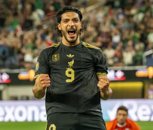 Raúl Jiménez superó al Chicharito como el tercer máximo goleador de México en competencias oficiales. Getty Images Raúl Jiménez superó al Chicharito como el tercer máximo goleador de México en competencias oficiales. Getty Images