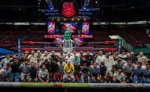 Jugadores del Leganés disfrutan de la Lucha Libre del CMLL en la Arena México