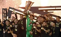Guillermo Ochoa rompe récord mundial de campeonatos con la Copa Oro 2025 de México